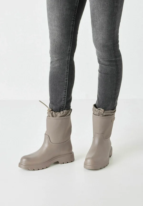 Wellies - taupe