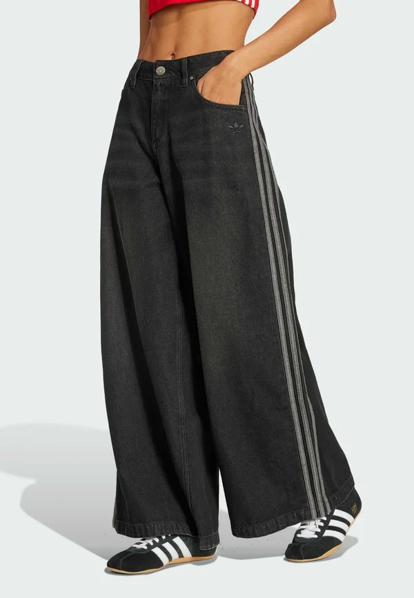 WIDE  - Relaxed fit jeans - black