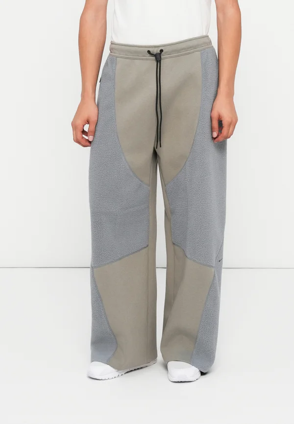 WINDWALL PANT - Tracksuit bottoms - light army/cool grey/black