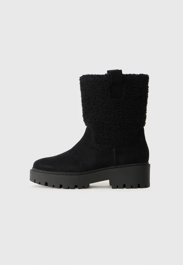 Winter boots - black