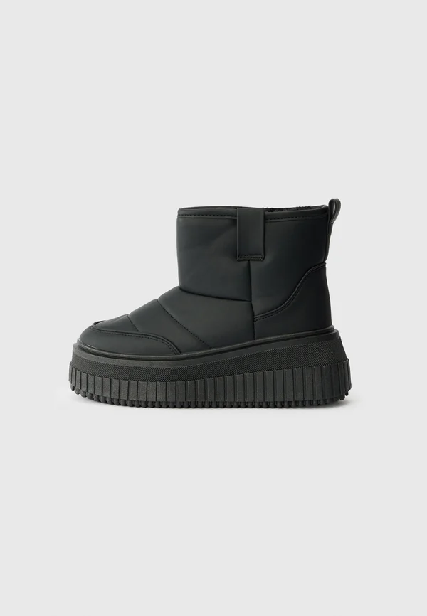 Winter boots - black