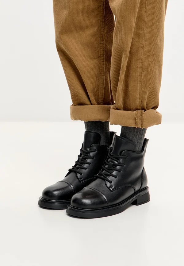 Winter boots - black