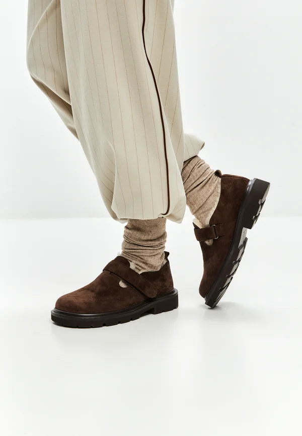 Winter boots - brown