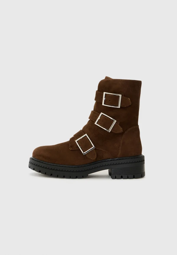 Winter boots - brown