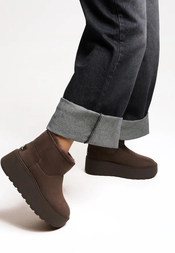 Winter boots - brown
