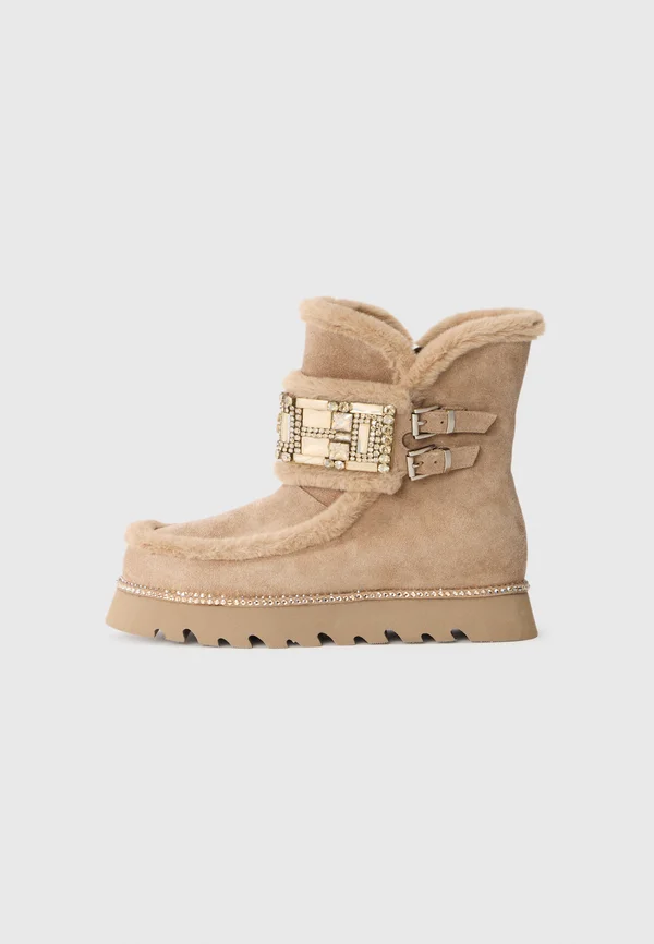 Winter boots - light brown