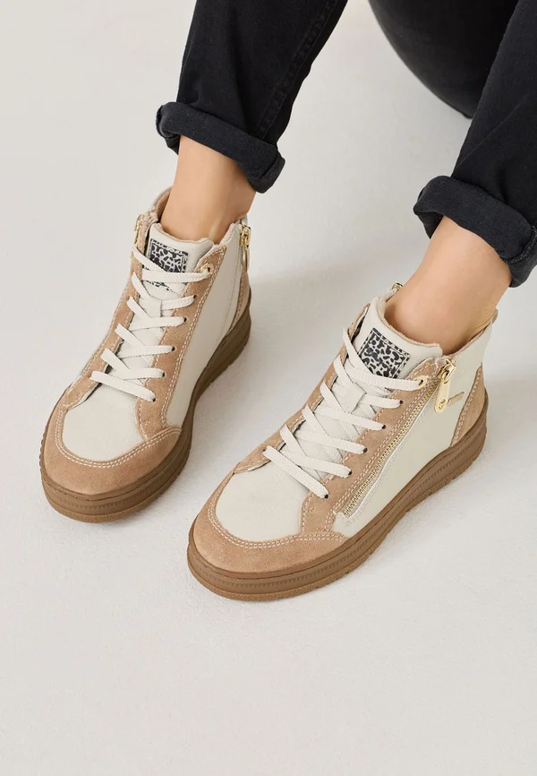 Winter boots - offwhite comb
