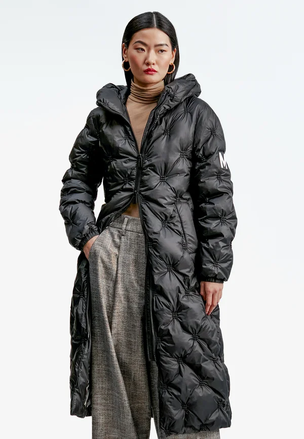Winter coat - black