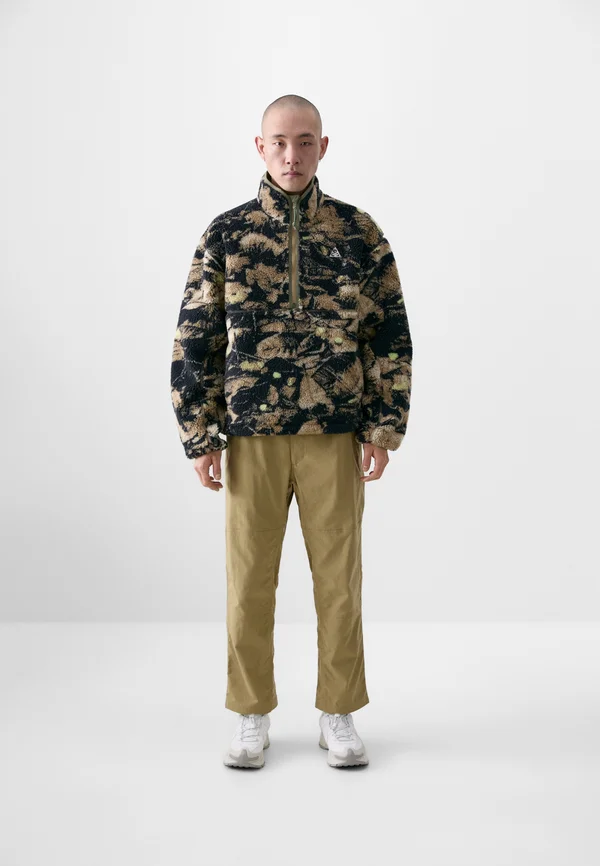 Winter jacket - parachute beige/medium olive