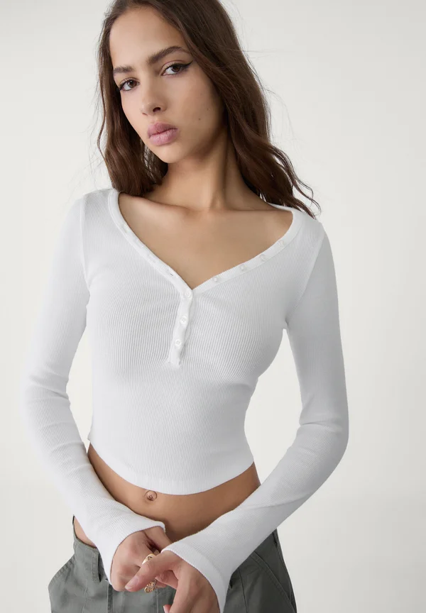 WITH BUTTONS - Long sleeved top - white