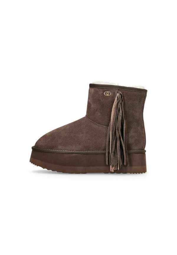 WITH FRINGING - Winter boots - brown