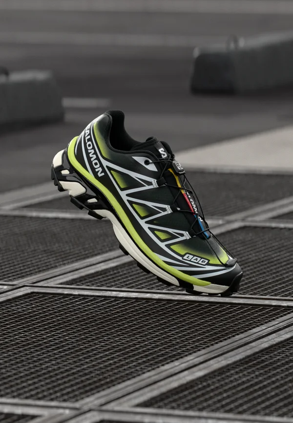 XT 6 SKYLINE UNISEX - Trainers - black/maritime blue/sharp green