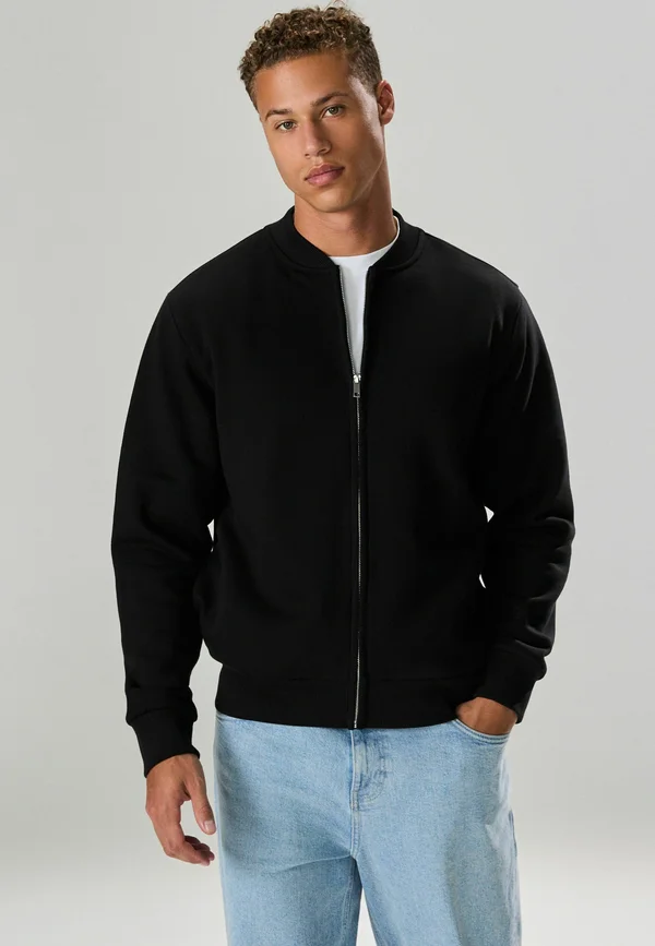 Zip-up sweatshirt - black