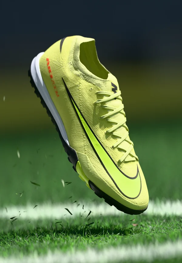 ZOOM VAPOR 16 PRO TF - Football boots artificial grass - limelight/volt/hyper crimson